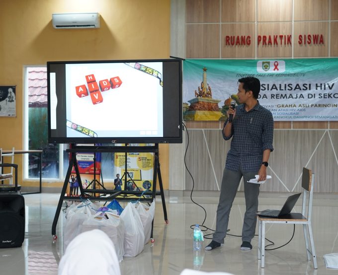 Puskesmas Batumandi dan Dinas Kesehatan Gelar Penyuluhan HIV/AIDS di SMKN 1 Batumandi