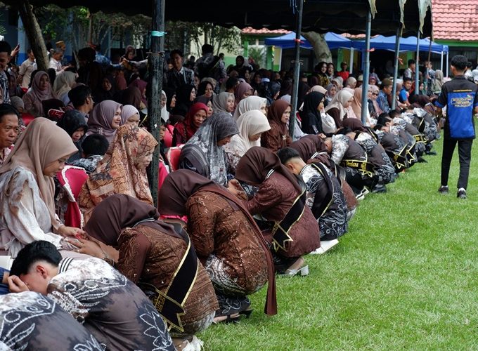 207 Siswa Angkatan XVII SMKN 1 Batumandi Dikukuhkan, Momen Haru Perpisahan dan Awal Langkah Menuju Masa Depan